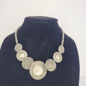 Vintage Dana Buchman Silvertone Round Disk Bib Necklace 18”